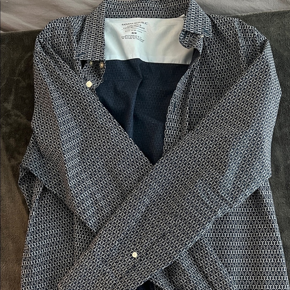 Banana Republic Monochrome Geometric Shirt